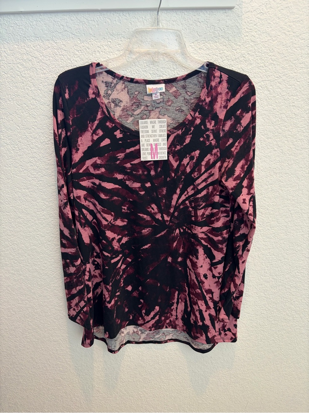 LuLaRoe Lynnae Black & Pink Tie-Dye Long Sleeve Top